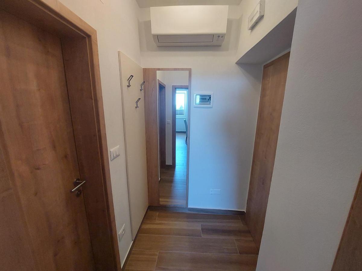 Gostilna In Pizzeria Pri Brajdi Hotel Komen Exterior foto